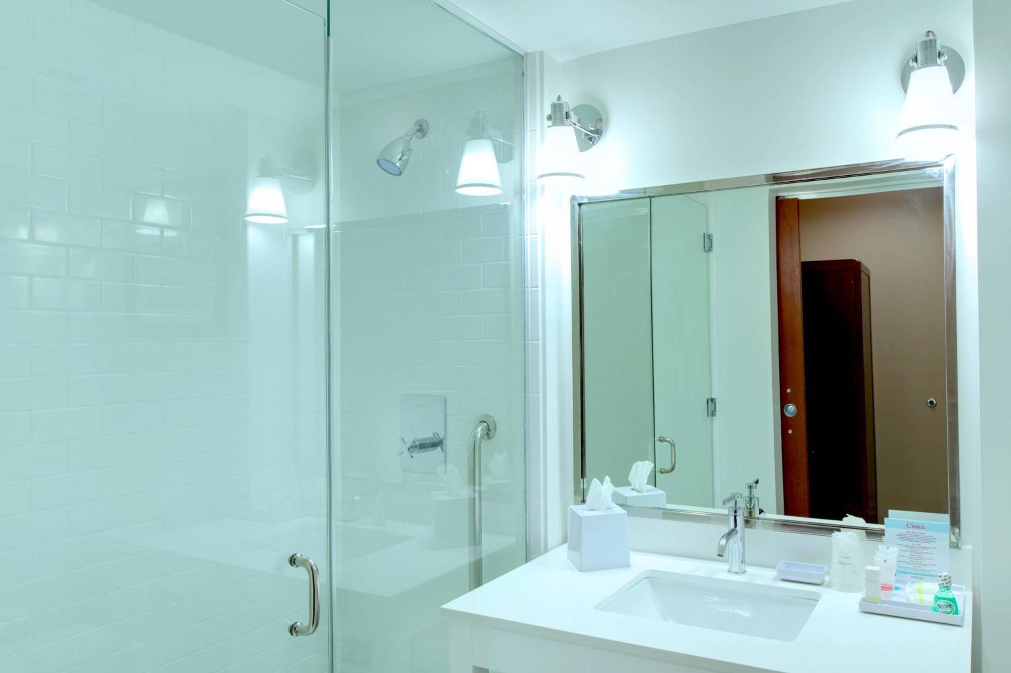 Four Points By Sheraton Oklahoma City Quail Springs Екстер'єр фото